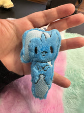 Load image into Gallery viewer, Over Confident Magician Keychain
